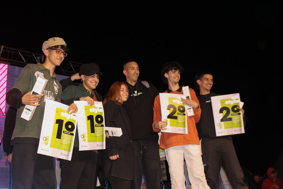 CulturaNacionAR's tweet photo. 👉 Santiago del Estero:  
 
#Breaking > 1º Bboy Karter / 2º Bboy Diestro 
#HipHop > 1º Frauddyn / 2º Xplore 
#Freestyle > 1º Mayéutica (dúo por Maye y Juanchi) / 2º Rig y Cjo 
#AllStyle > 1º  Pacifi &amp; Lens / 2º Aspid007 &amp; Prince Tokki Flames https://t.co/XzVeIWXztC