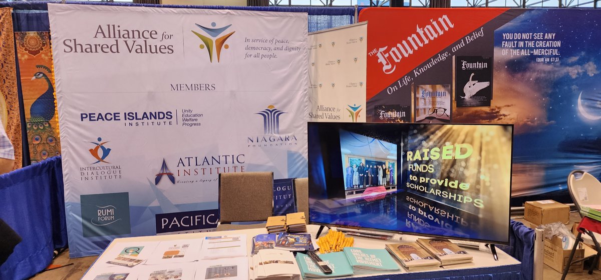 PeaceIslandsPA's tweet photo. Had an incredible time at the 2023 Parliament of the Worldโs Religions! ๐ค Itโs been a remarkable experience connecting with people from diverse backgrounds, faiths, and cultures.
#InterfaithUnity #PWRI2023 #PIIPA #peaceislands #Chicago https://t.co/MTsdenD6kh
