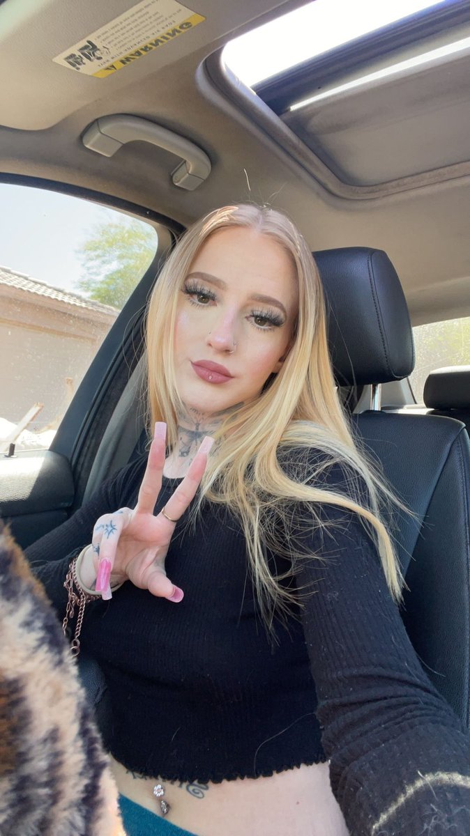 favgoon's tweet photo. finally got my twitter back after a YEAR ik y’all miss me a lil hehe https://t.co/vG1HTFRYgL