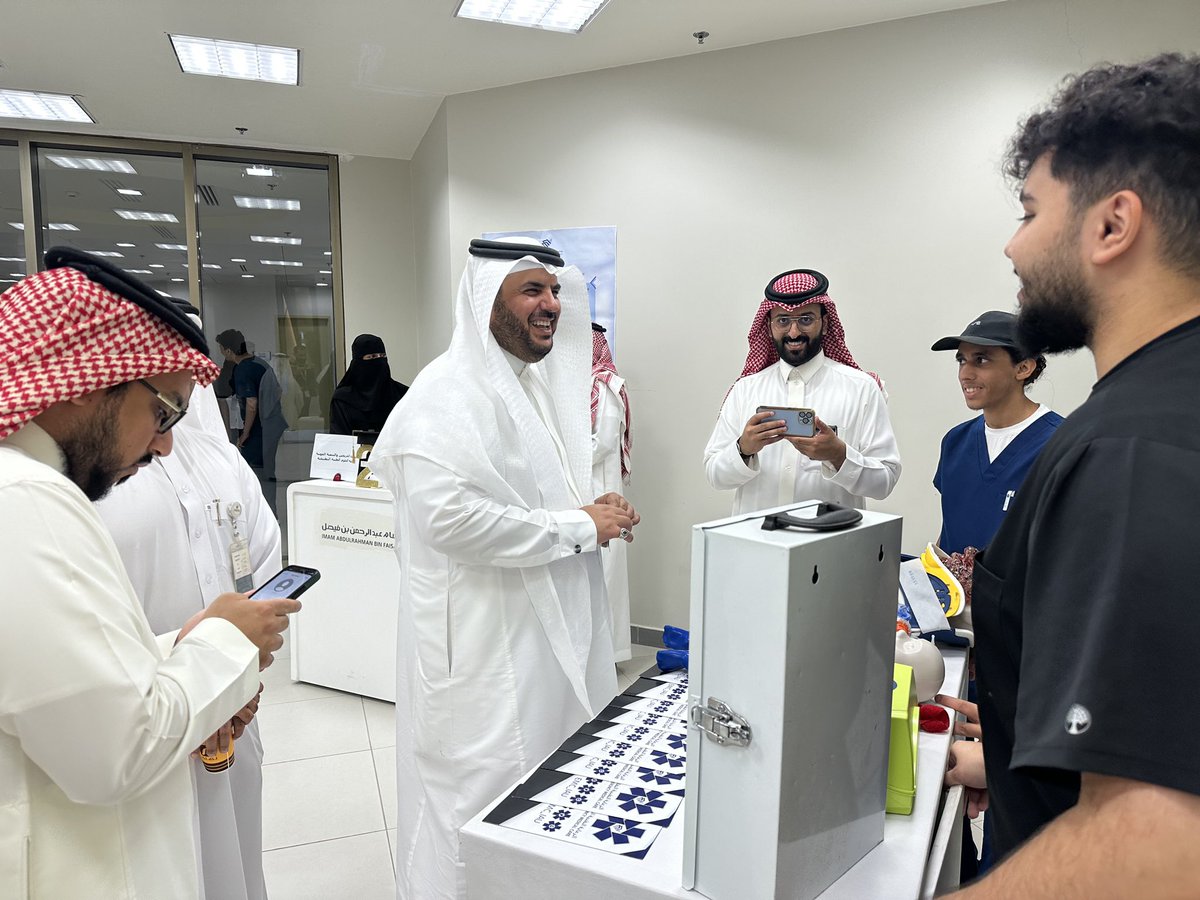 EMS221_'s tweet photo. 🚑🫀
ركن تعريفي بتخصص الرعاية الطبية الطارئة ضمن اللقاء التعريفي لطلبة كلية العلوم الطبية التطبيقية 
#IAU #EMS221 https://t.co/pnWw9lzJY3