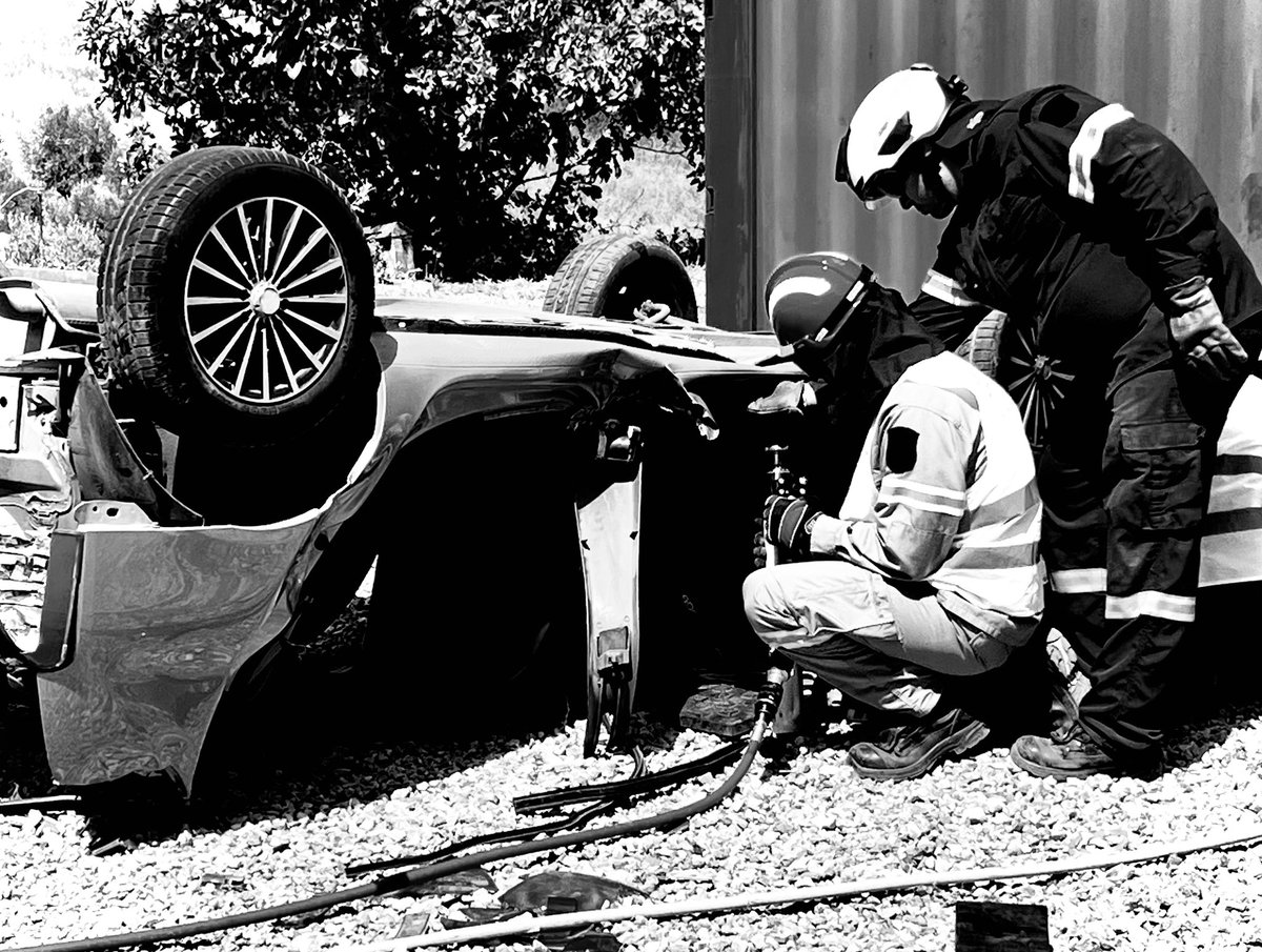 premierfiregr's tweet photo. โIn learning you will teach, and in teaching you will learnโ
#PremierFireGR ๐ฅ๐ฅ๐
https://t.co/ImDkDZxOiQ
#MadeInGreece #EventSafety #healthandsafety #safetyculture #greekstartups #filmingingreece #firesafety #safety #firstaid #heavyrescue #extrication #extricationtraining https://t.co/veSoKz3CFE