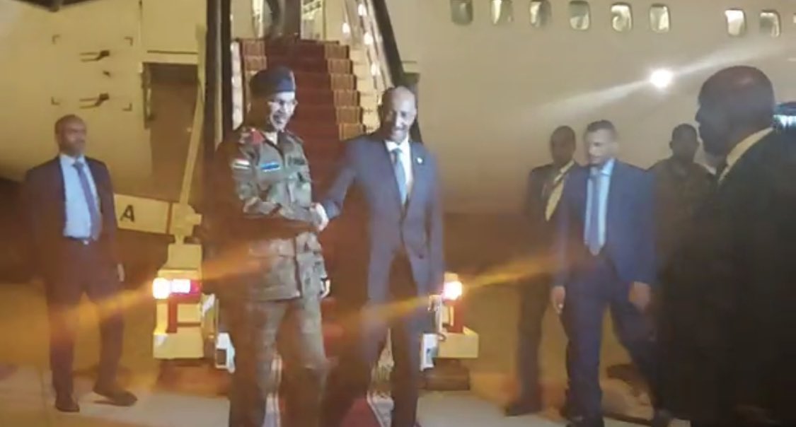 HkZuk's tweet photo. 🔵 البرهان يعود الى السودان .. https://t.co/ke4jj1bB1v