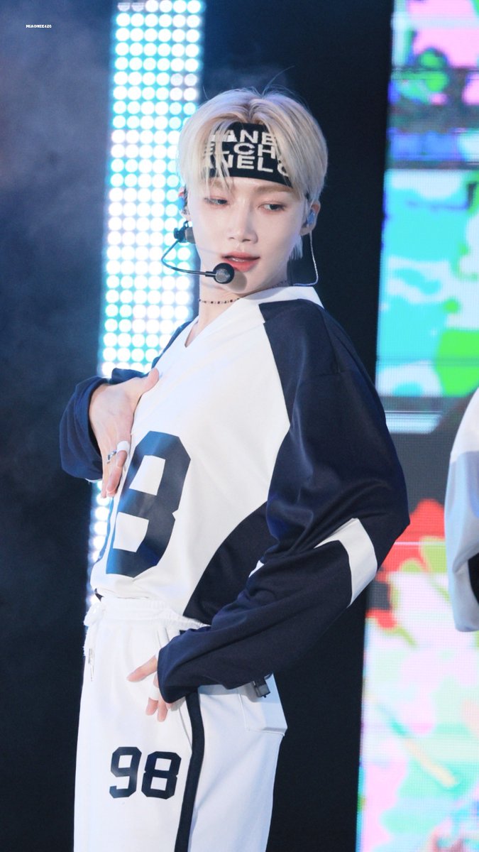 230714 천안 음악중심

멋찌다 우리 차니🩵

#더보이즈 #뉴 #최찬희 
#THEBOYZ #NEW