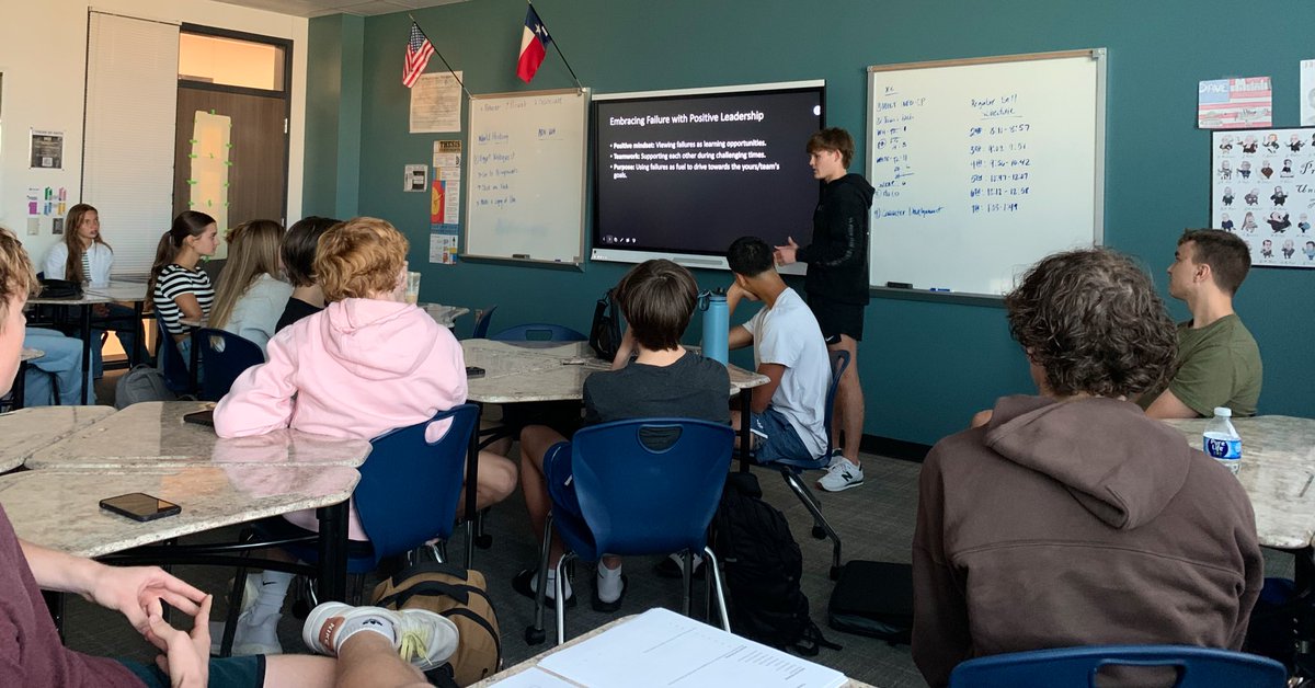 LakeCreek_XC's tweet photo. Each of our LCXC Captains read "The Power of Positive Leadership" this Summer. Each Captain will present 2 concepts that resonated w/ them.
Today Will Hext did an amazing job presenting: Embracing Failure.
The key phrase:
"Make Your Failures Fear Your Resilience." Well done Will! https://t.co/H5ak2R7LNP