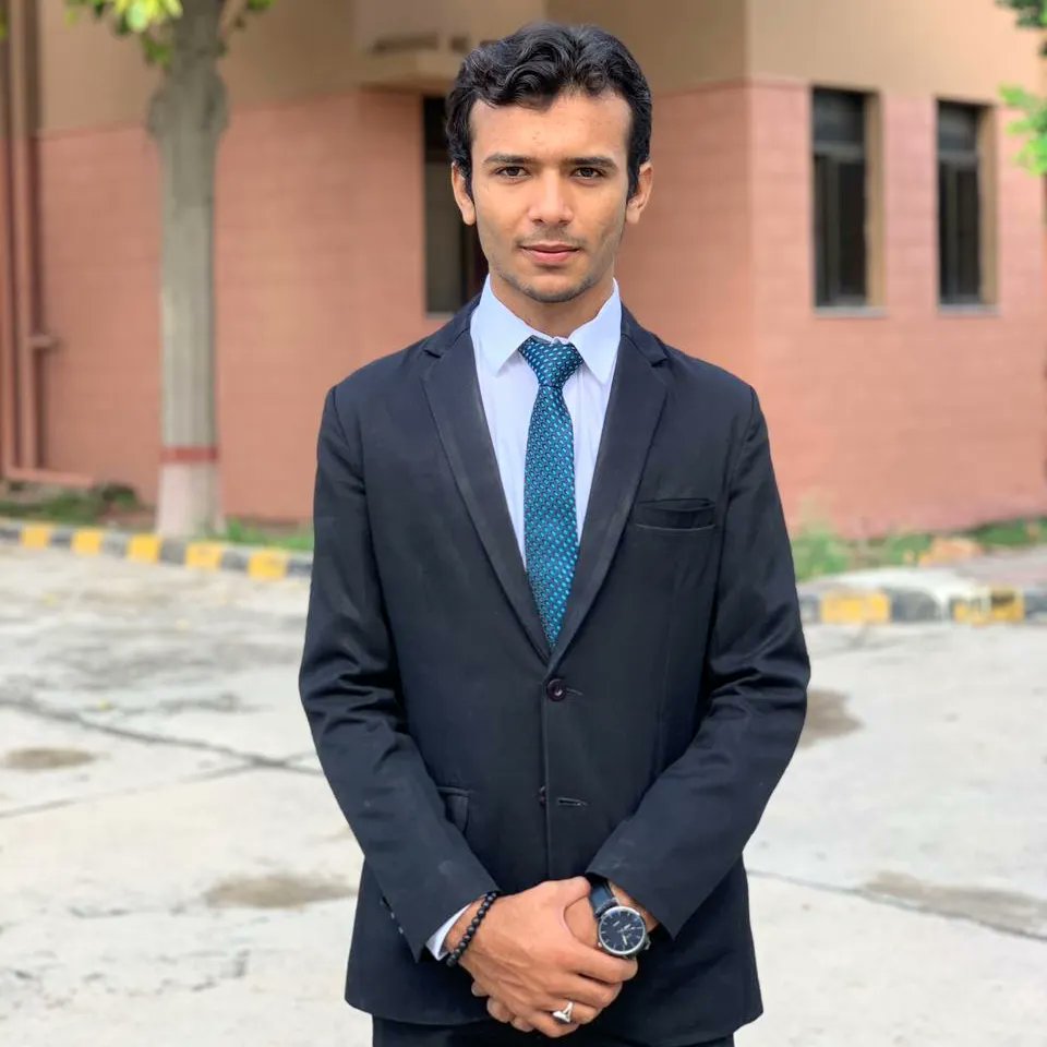 m_raafey's tweet photo. It was really an honor for me to be the Delegate in this First ever LOCAL CONFERENCE OF YOUTH PAKISTAN. It was a pleasure for me that I seated and discussed the real problems of Pakistan and met the people of every region/culture in Pakistan. https://t.co/KpYhgRJqj9