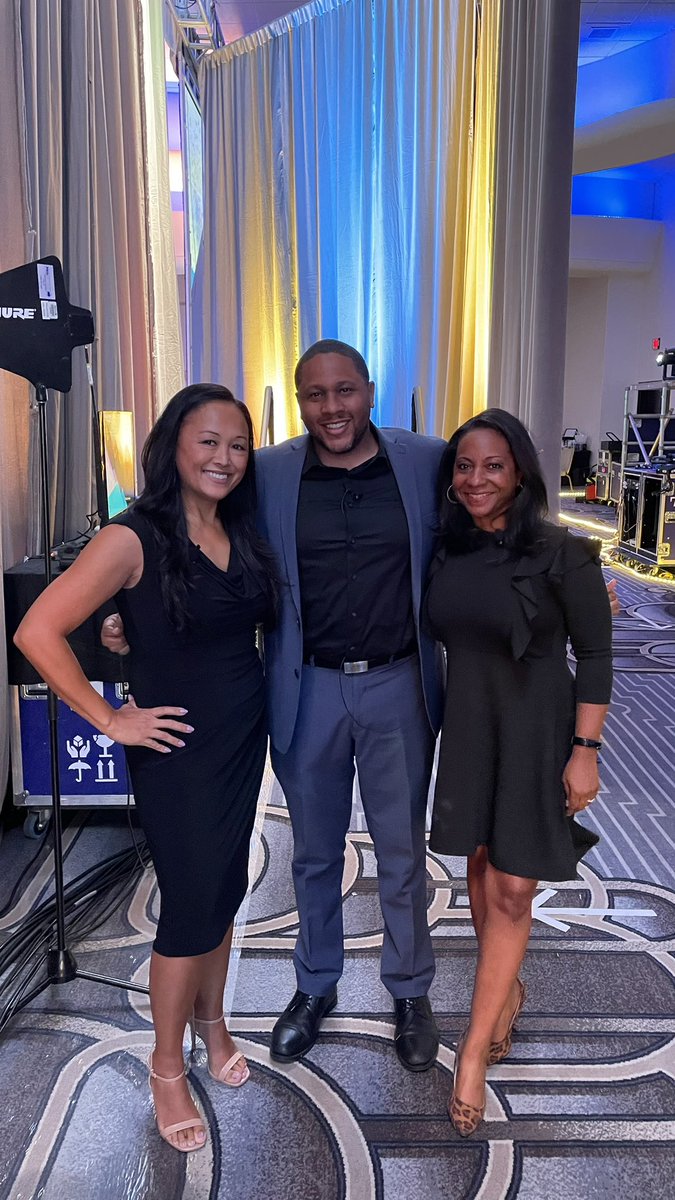 Real talk with <a href="/KenyaBurrell/">Kenya Burrell</a> and Ryan Davis on how to lead with equity. Thanks for having us #ioisummit