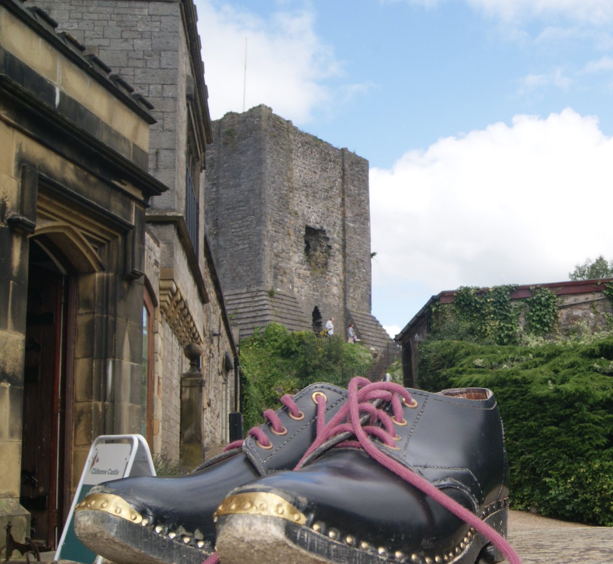 📢 Clog Weekend 2023
Very excited to announce #ClitheroeCastle is a venue for...
Clitheroe Clog Fest Day of Dance, 16 September events.apps.lancashire.gov.uk/w/webpage/even…
😀 And..
The #Lancashire and #Cheshire Clog competitions 2023, 17 September events.apps.lancashire.gov.uk/w/webpage/even…
#ClogDancing #FolkDancing