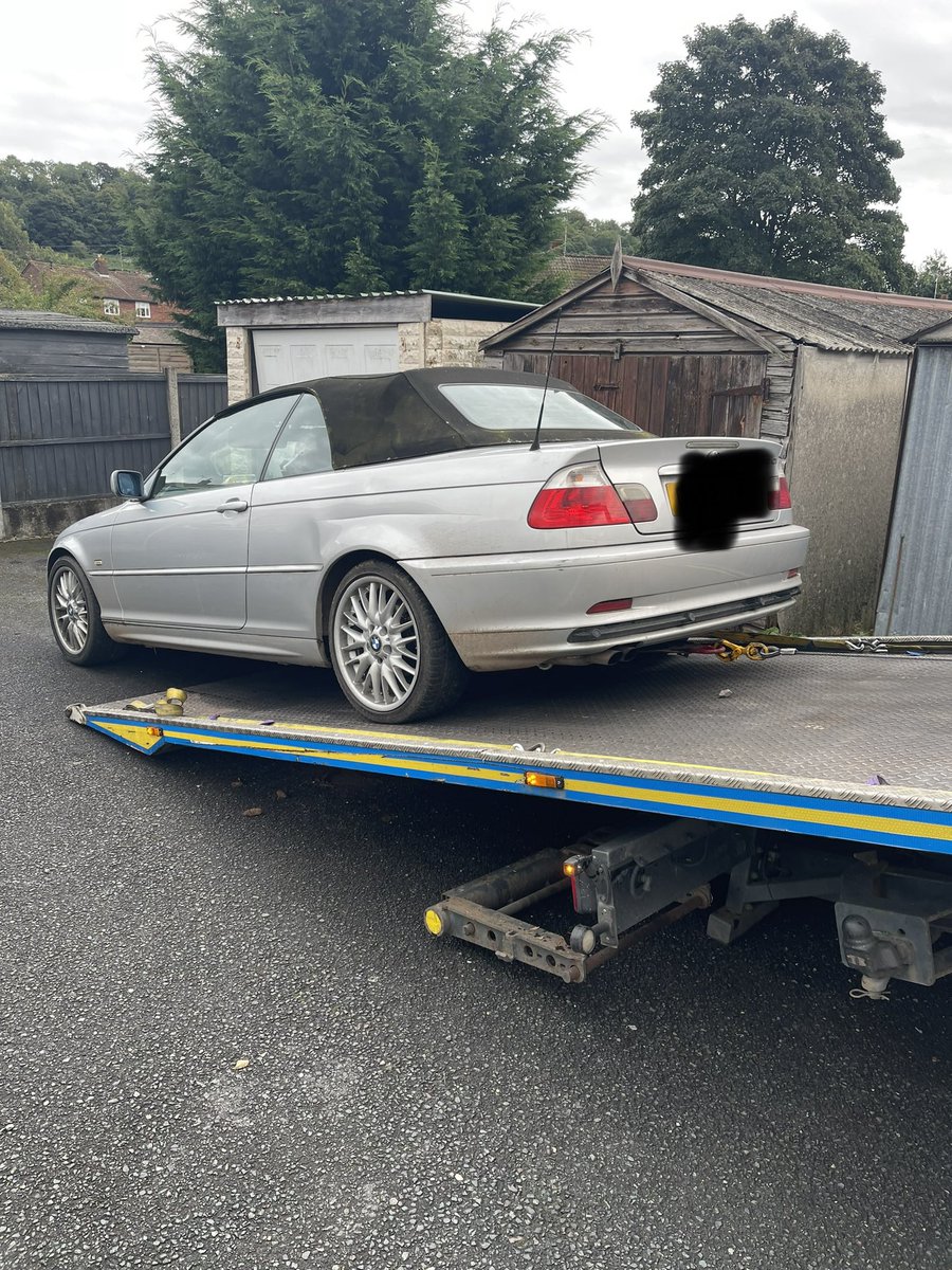 BridgnorthCops's tweet image. Bridgnorth SNT have today seized this vehicle for not having any Tax. It was parked in a place where members of the public have access too. 
Thank you PC Ollie Jones for your assistance @CleoburyCops #saferroads