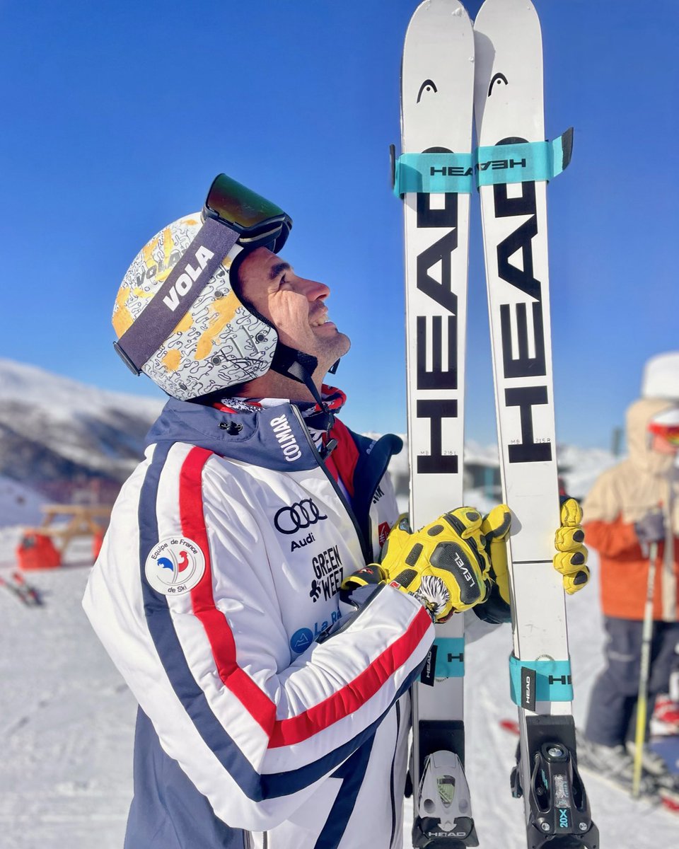 bailet_matthieu's tweet photo. Super-G skis are back 😃
Quel plaisir de retrouver mes longs skis 🤍
1er jour dans cette discipline depuis la chute, une belle satisfaction 💪🏼
#OnTheWayBack 👊🏼👊🏼
#Chili #Preparation #Stage #EquipeDeFrance #LasTermas #Chillan https://t.co/6ES8xlVrbS