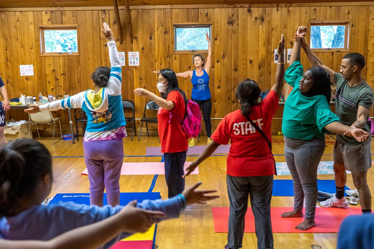 visionsvcb's tweet photo. Sports Day at VCB was a resounding success, thanks in great part to @foreseeableff! Participants were introduced to adaptive soccer, adaptive baseball, and even yoga they can do at home with their families.
#SeeWhatIsPossible #VISIONSVCB #Summer #Camp #Sports #Adaptive https://t.co/9RbDhOB7LG