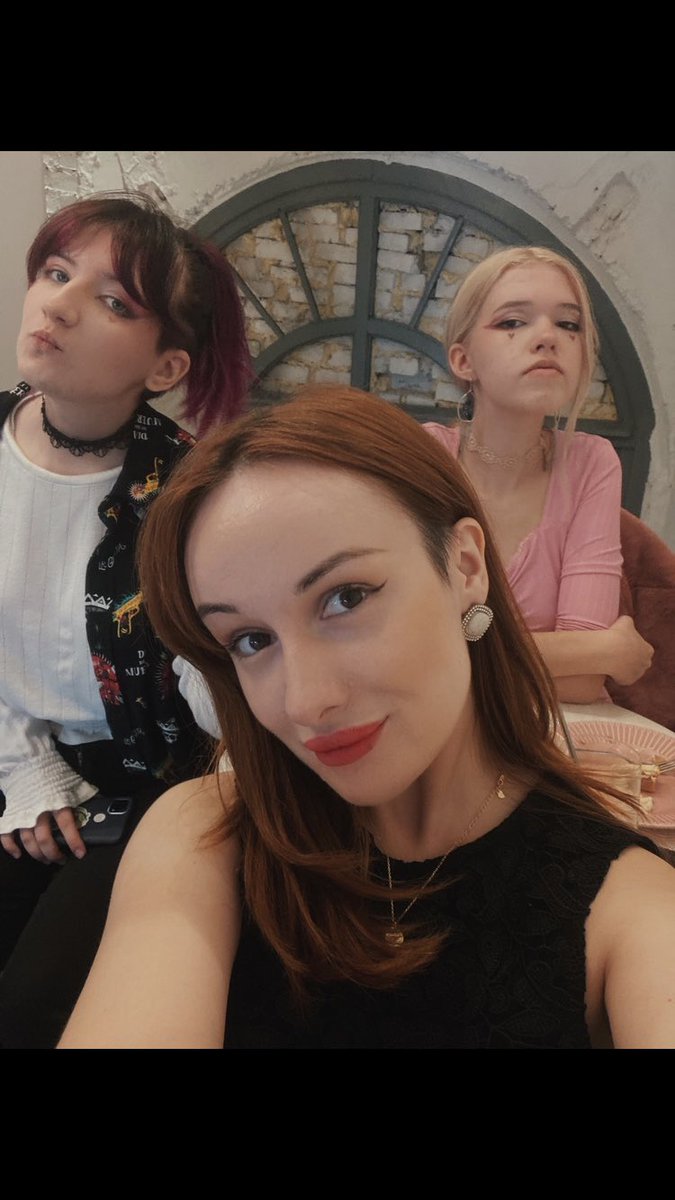 Мыыыыыы <a href="/Leraloveserials/">улыбка злодея</a>
