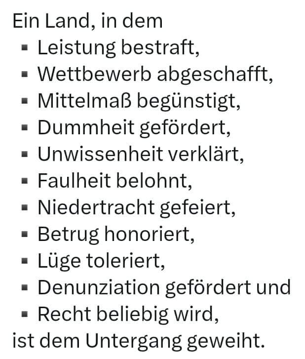 NatalieKalwa's tweet photo. Und ganz oben drauf ist
Rot, gelb und grün das zu braun wird, wenn man es mischt.
#WirVergessenNicht #wirmachennichtmit
#wirkaempfen
Bitte Rt https://t.co/MsxKYIBSeB