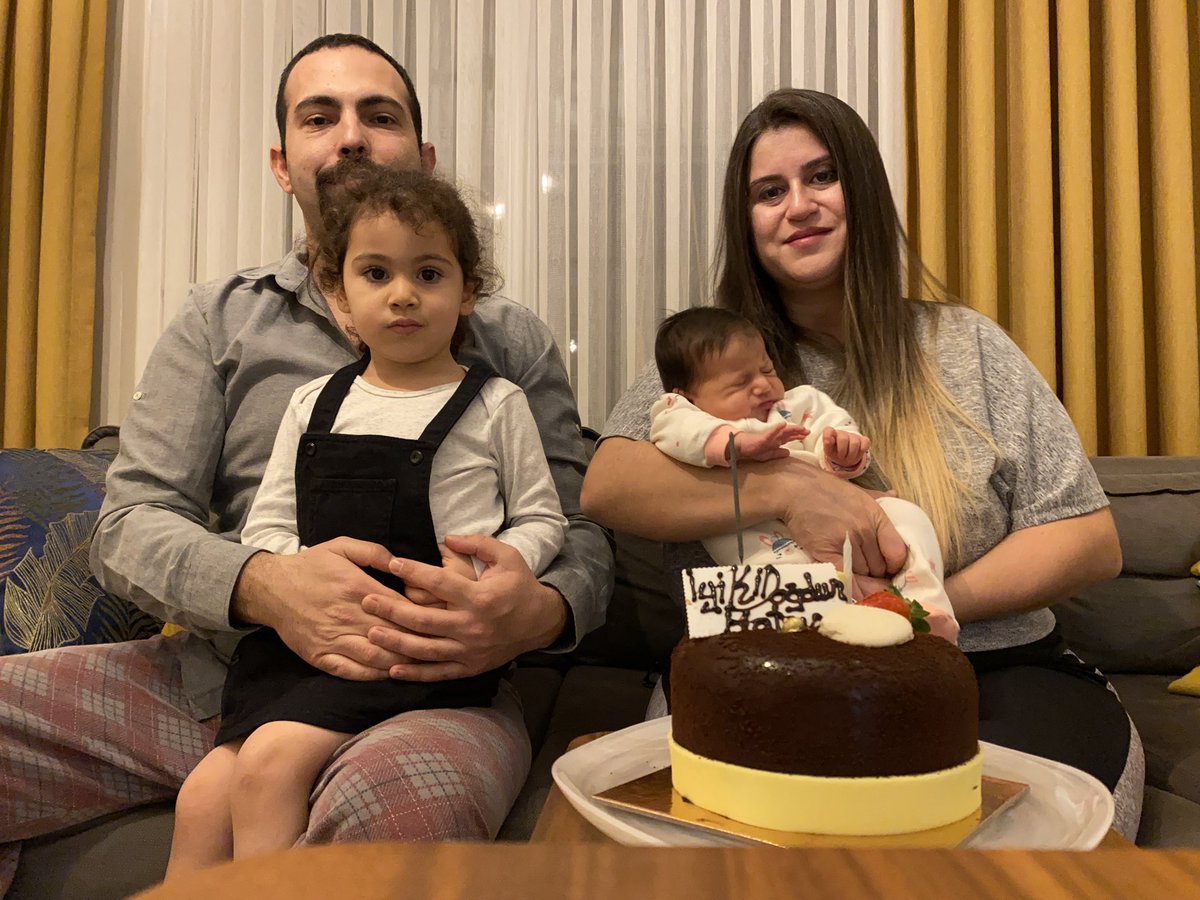 SevilayAlpay1's tweet photo. Cocuklarimiz 1000 km otedeki babayi tanimiyor.. Bu guzel tablonun devami icin il emri zorunlu..
@RTErdogan @EmineErdogan @Yusuf__Tekin @_aliyalcin_ @tcbestepe @tcmeb @EgitimBirSen @TalipGeylan06 @oguzozat 

#ilemrivakti https://t.co/YXvuSvDTMl
