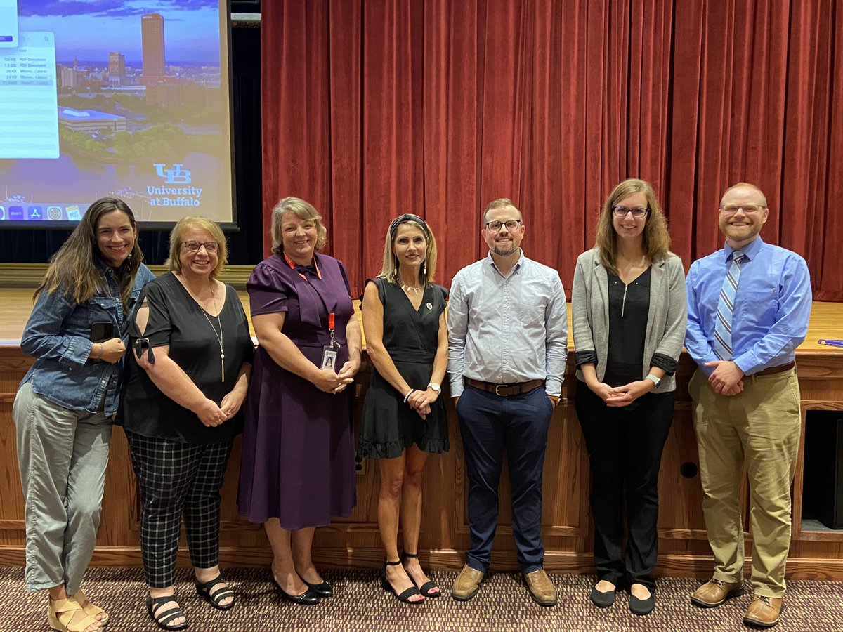 A big ‘thank you’ to @jzstrong  and his team for a great presentation to our K-5 faculty and staff on the model for Differentiated Reading Instruction. Working collaboratively with UB on strong literacy practices in our schools.  #clarenceproud <a href="/lizziehetzer/">Lizzie Hetzer</a> <a href="/ClarenceLearns/">Clarence CSD Office of Curriculum and Instruction</a>