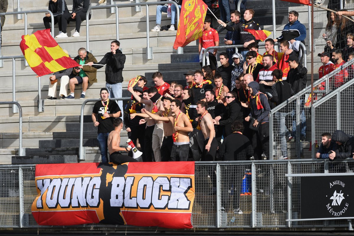 QRM's tweet photo. 🚌 Le groupe des 𝗬𝗼𝘂𝗻𝗴 𝗕𝗹𝗼𝗰𝗸 organise un déplacement en 𝗰𝗮𝗿 pour le match de samedi à Troyes :

🚍 + 🎟️ : 35€ adhérent YB / 40€ non adhérent YB

📩 Réservez vos places en contactant les @Young_Block2022 https://t.co/9IxeogjDwt