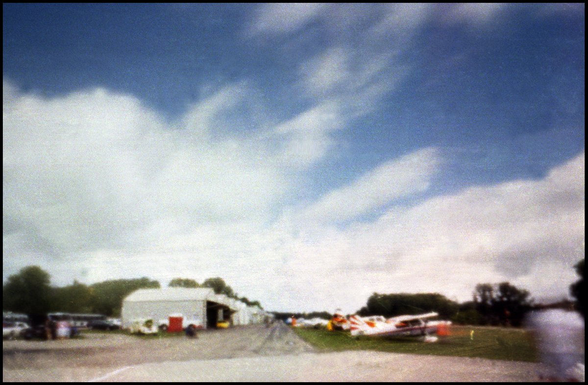 NDvoracek's tweet photo. Air Photography up in the Air.

https://t.co/R9L8urkjsV

#brennandairport #eaa41 #pinhole #pinholephotography #pinhole #lensless #flying https://t.co/a7RlhZheSZ