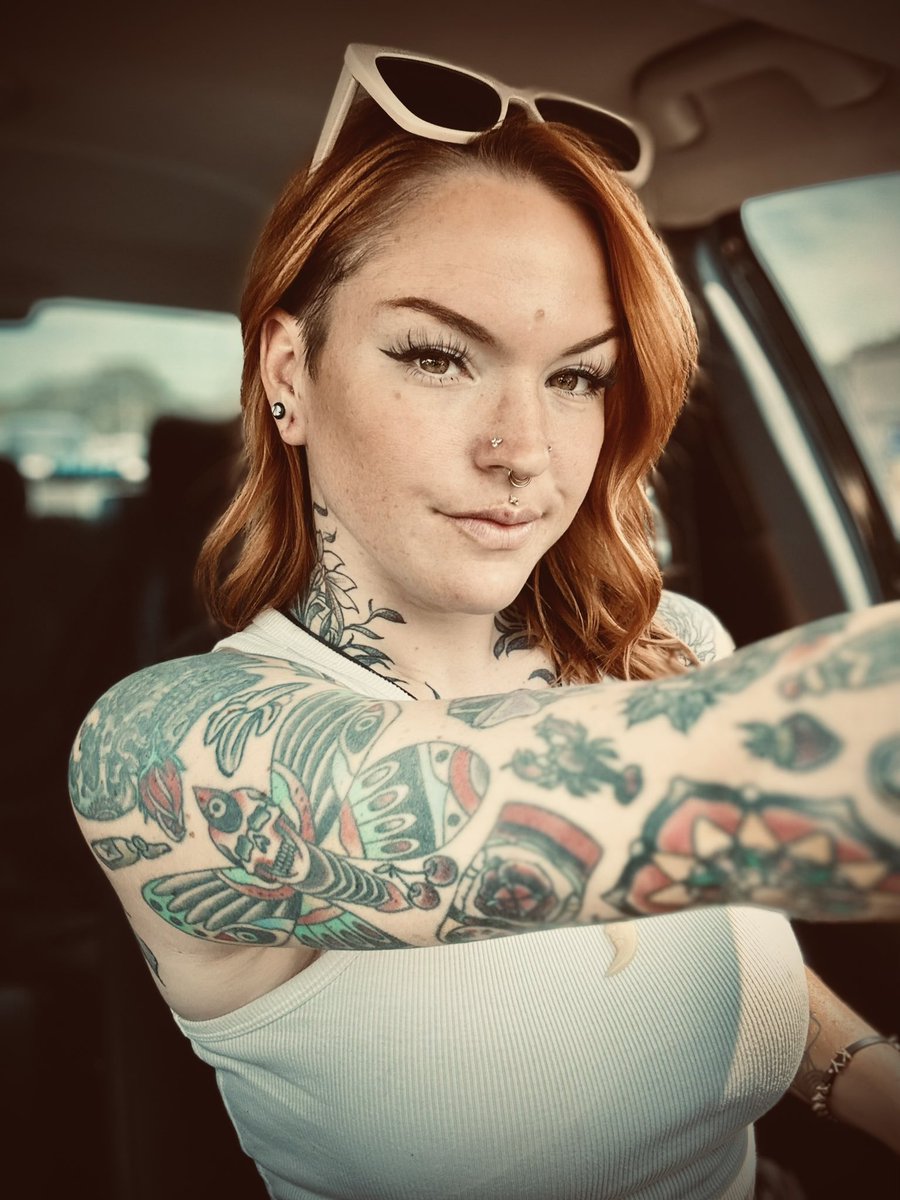 🖤Alyssa🖤 (@liltofu___) on Twitter photo 