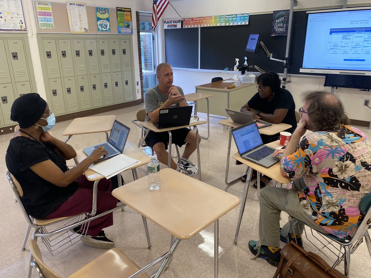 rsmoore5567's tweet photo. Staff members leading the learning on day 2 of Jump Start @NWDouglass. Learning protocols, explicit instruction and essential content to guarantee grade level learning opportunities for every student #RCSDNYS #ONERCSD #NWDouglass #CloseReading https://t.co/shiGOjlFA0
