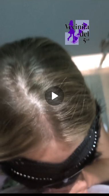 De momento, alguna cosita ha pasado en el servicio del centro comercial... 😱😱 https://t.co/B5nmVCoxO