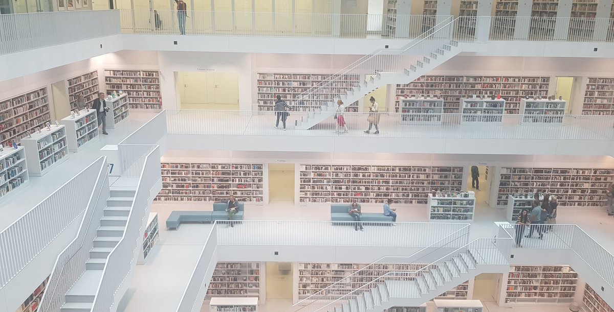 Manche Dinge sind von außen unscheinbar, im Inneren aber strahlt eine Schönheit, die einem den Atem stocken lässt.