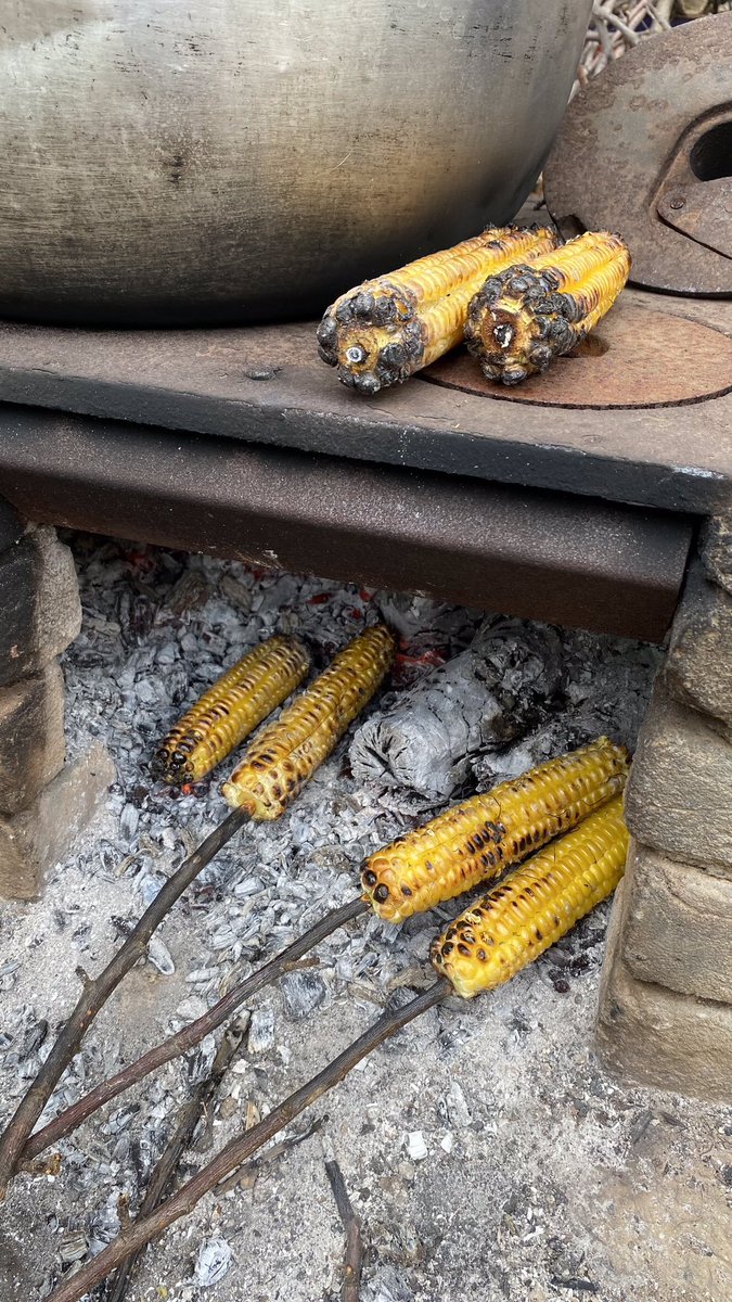 intothewildJMC's tweet photo. Sweetcorn barbecue https://t.co/4AUAobNy4G