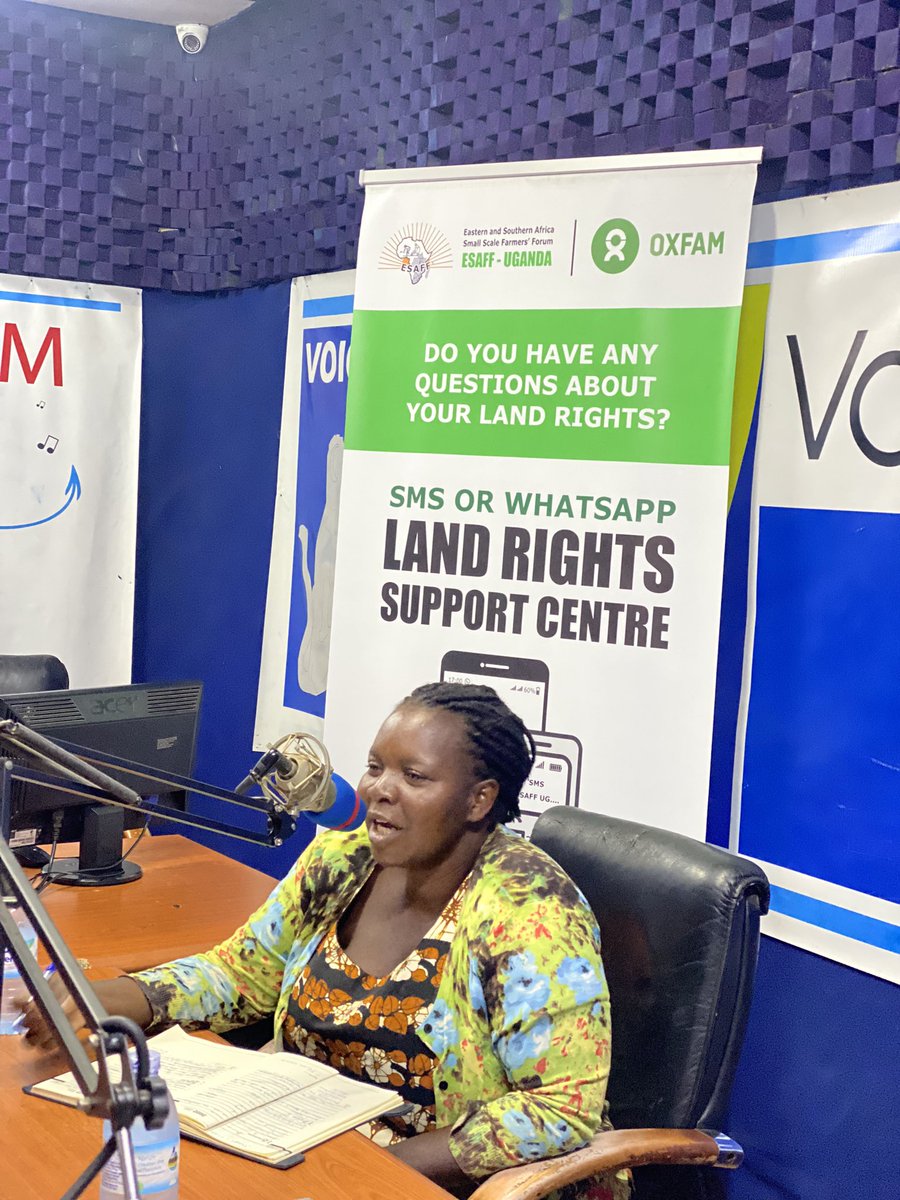 ESAFFUG's tweet photo. @pelum_uganda @ministry_lands @OxfaminUganda @giz_uganda “There is no documentation to most of the land here in Lango. The community needs to be empowered on how to acquire certificates of Customary Ownership (CCO)”- Eunice Abia, Lands Officer- Apac district live on Voice of Lango.
#LandAwarenessWeek23
@OxfaminUganda @giz_uganda https://t.co/HunAWyJaDB