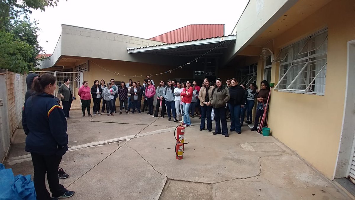WikiSolution's tweet photo. Parabéns APMs e Diretorias das Unidades!

#wikisolution
#formaçao
#emergência
#cei
#ensinoinfantil
#profissionaisdaeducação https://t.co/T44BY9Jro3