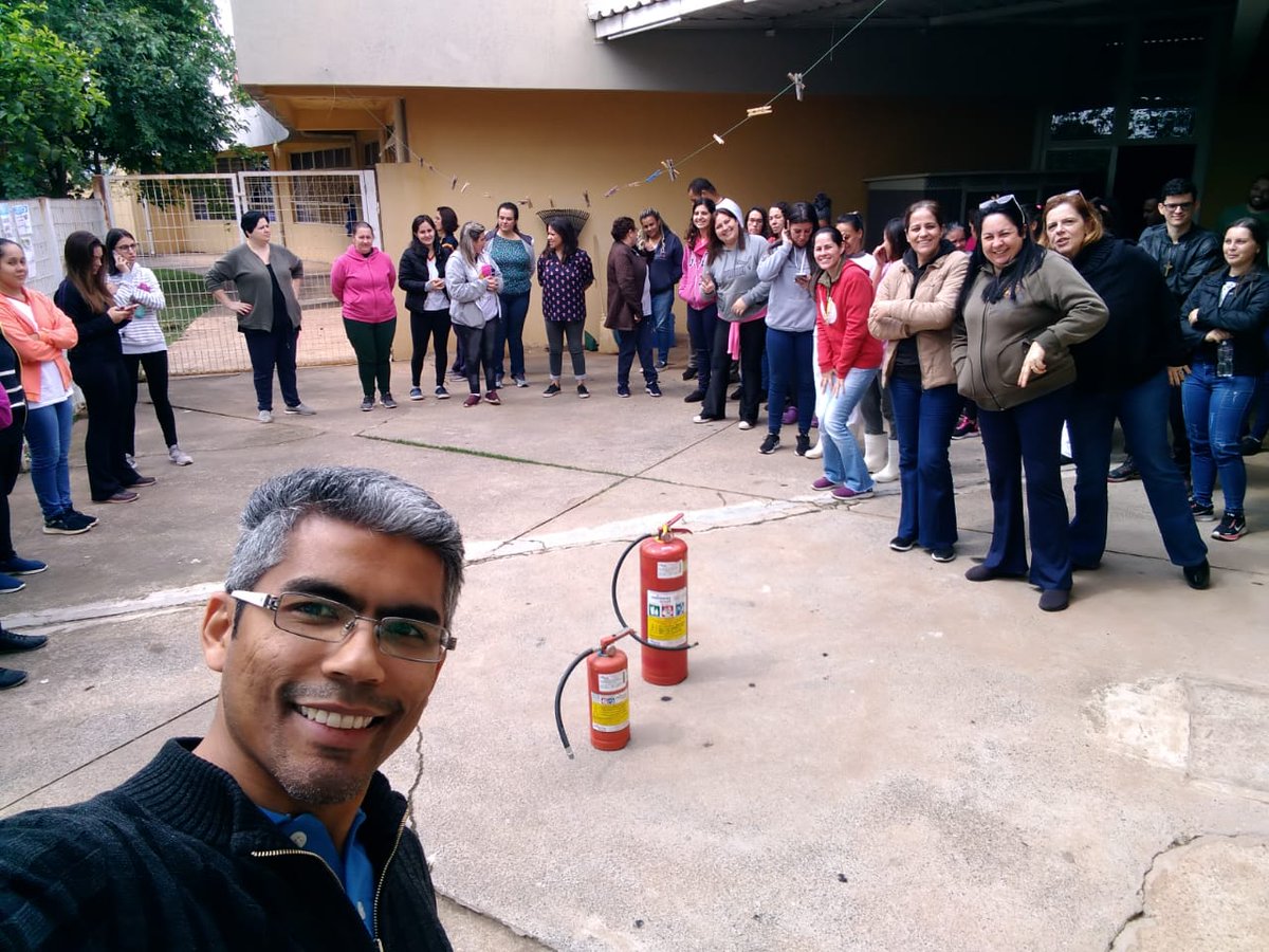WikiSolution's tweet photo. Parabéns APMs e Diretorias das Unidades!

#wikisolution
#formaçao
#emergência
#cei
#ensinoinfantil
#profissionaisdaeducação https://t.co/T44BY9Jro3