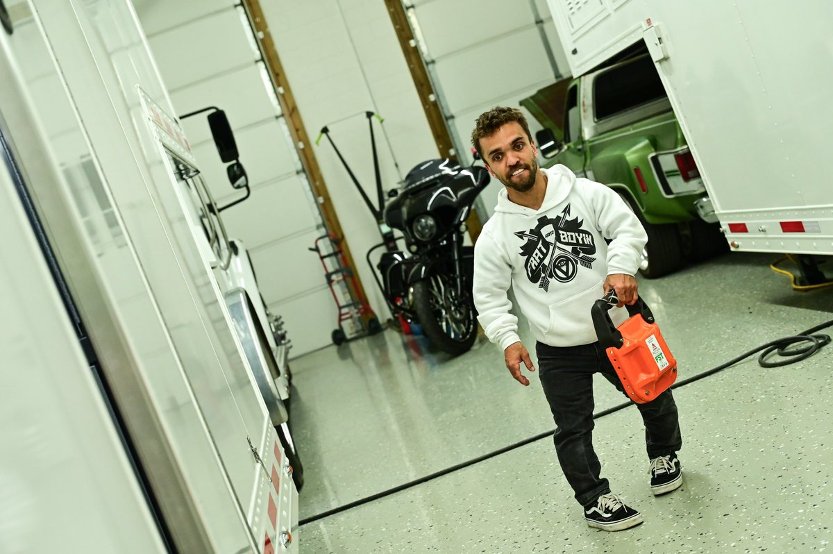 Rico_Abreu's tweet photo. Before we headed out on our west coast swing, we made sure to equip our trailer and pit cart with @Fire_ss_ units!

Use code “RICOFST” for $50 off of your FST unit 🚫🔥 https://t.co/rWiXpErFvw