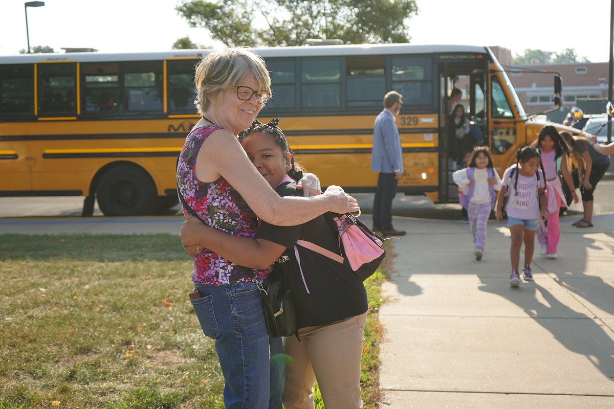 bps271's tweet photo. School started today for our elementary students! Pre-school starts tomorrow and Thursday. There were lots of smiles and hugs at our schools today. Letโs have a great year! #BPSFirstDay https://t.co/Cg80TyB7Lm