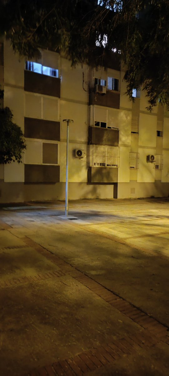 alvaritoodb's tweet photo. @CadizAbandonada Está son de plaza de la barrosa y del jardín que hay un excepto motos junto a plaza de Sancti Petri y plaza la Barrosa https://t.co/PLOqm4Wpqd