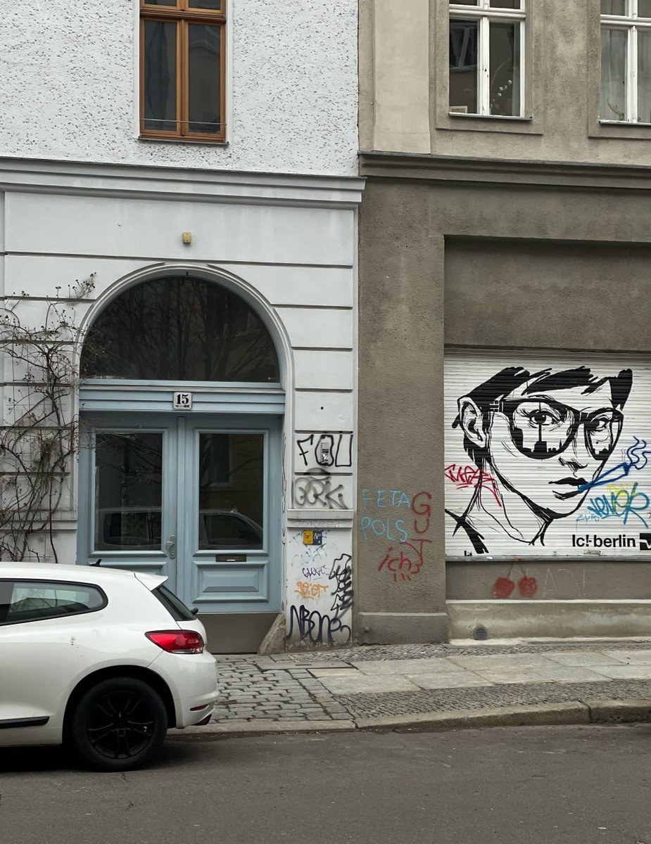 eddyevarest's tweet image. A teacher without any specialties will not educate students with any specialties.