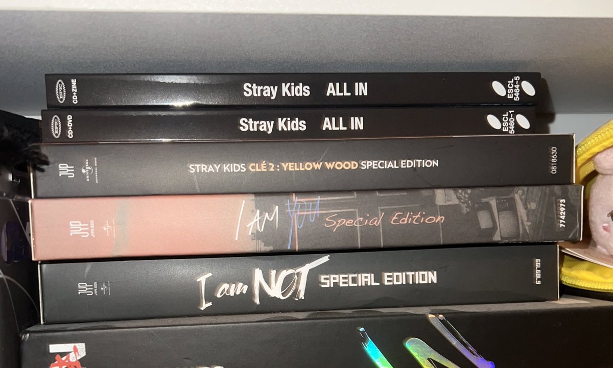 sunriseke's tweet photo. Wts only

Stray kids bangchan han jisung

(Numbers are only a ref for me)

51&amp;52 is £9 each, rest is qyop

Taiwanese Polaroid photocard benefits too high five yellowwood I am you albums (Taiwanese items can be sold with/without albums)

Proofs on my ig same @ https://t.co/q0lBH2gxWS
