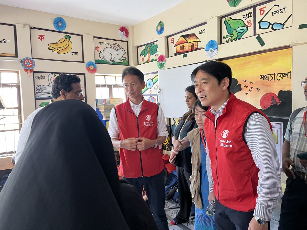Megumidayo's tweet image. ということで、今回の出張先はバングラデシュ。久しぶりにプロペラ機に乗って、谷合議員@masaaki_taniai と平木議員@Hiraki_Daisaku とともに、バングラデシュ第二の都市のコックスバザールにやってきました！
お二人と共に #Educationcannotwait の教育現場をまわります。