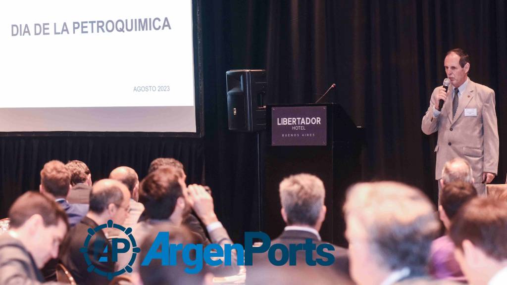 ArgenPorts (@argenports) on Twitter photo Matías Campodónico: “Estamos a las puertas de la quinta ola de desarrollo petroquímico” argenports.com.ar/nota/matias-ca…
<a href="/mcampodonico/">Matias Campodonico</a> <a href="/DowArgentina/">Dow Argentina</a> <a href="/mmsabelli/">Marcos Sabelli</a> <a href="/ciqyp/">CIQyP</a> <a href="/ArgentinoIpa/">IPA - Instituto Petroquímico Argentino</a> Matías Campodónico: “Estamos a las puertas de la quinta ola de desarrollo petroquímico” argenports.com.ar/nota/matias-ca…
<a href="/mcampodonico/">Matias Campodonico</a> <a href="/DowArgentina/">Dow Argentina</a> <a href="/mmsabelli/">Marcos Sabelli</a> <a href="/ciqyp/">CIQyP</a> <a href="/ArgentinoIpa/">IPA - Instituto Petroquímico Argentino</a>