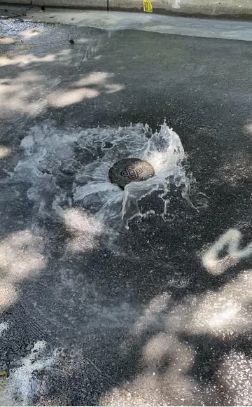 Hhhhelloo's tweet photo. @KCMO311 @kcmowater This has been spewing for over a week, 54st between Sunset and Belleview. Seems wasteful - Is that normal? https://t.co/dpl91ux2DO