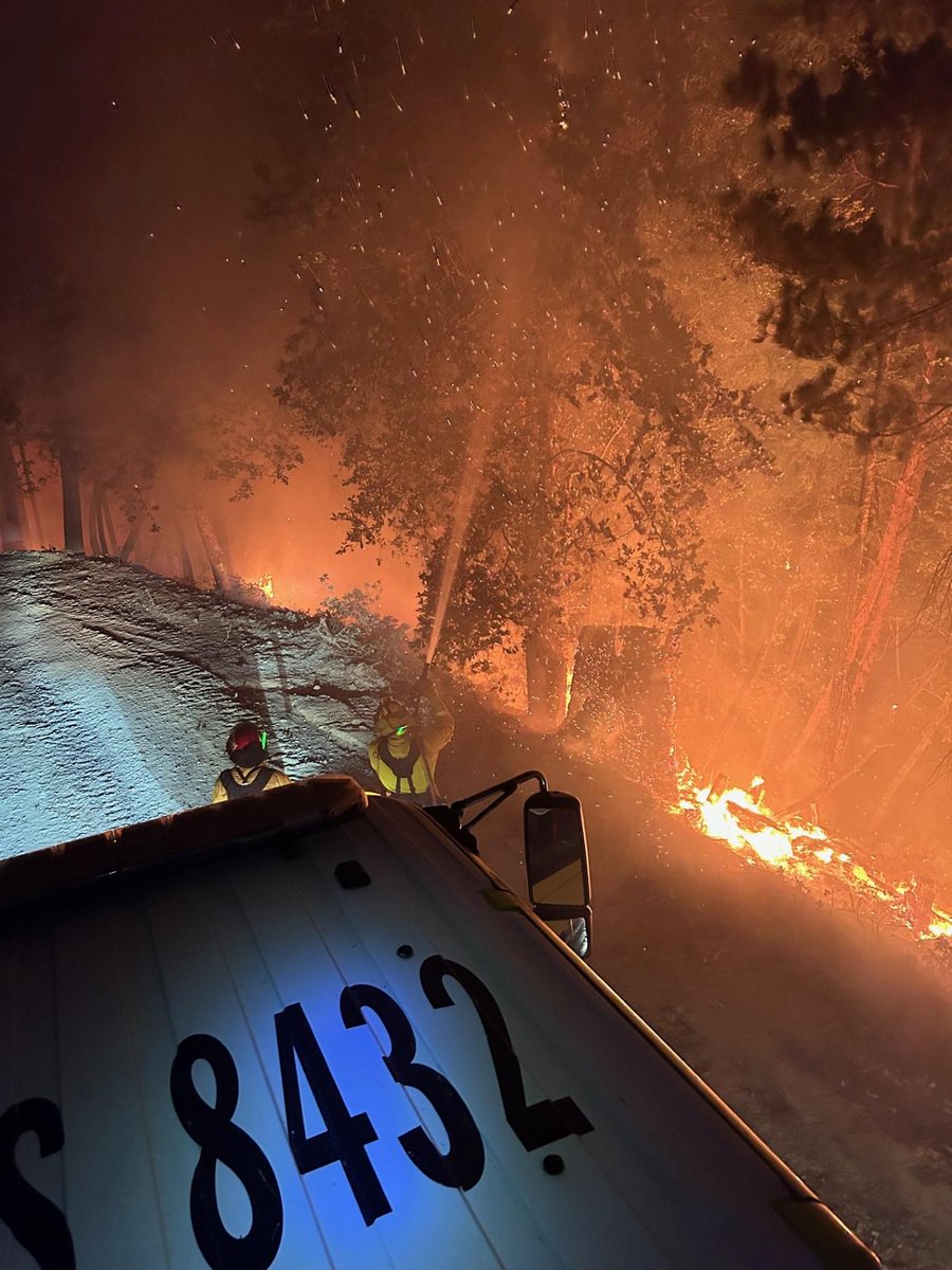 NWS_IMET_OPS's tweet image. . @NWSMedford IMET en route to #HappyCampComplex located 21 miles W of Yreka, CA #CAwx #CAFires @Klamath_NF inciweb.nwcg.gov/incident-infor…