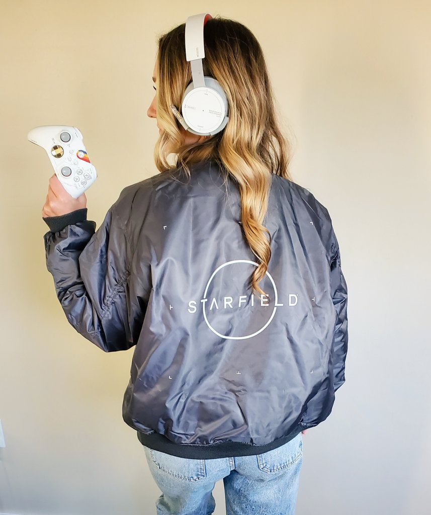 I can't believe I'm saying this right now, but THANK YOU BETHESDA FOR THIS INCREDIBLE STARFIELD GIFT 🥰❤️

I will never forget this day &amp; I will NEVER take this jacket off 😎 

You could say it's out of this world 🌏🤣