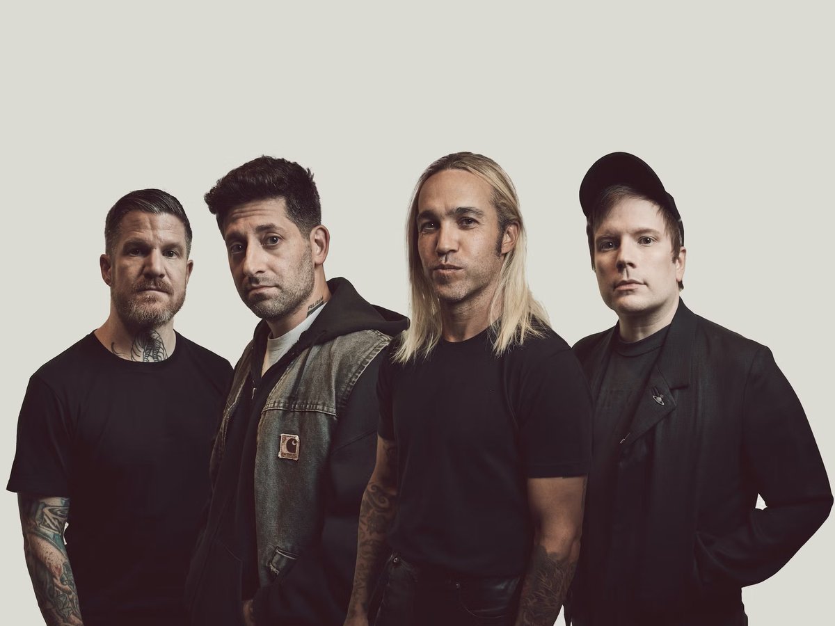 FOBDaily's tweet photo. Fall Out Boy offers you a private concert. the set list will be 5 songs. which tracks are you going to choose? https://t.co/KzlavoPl5N