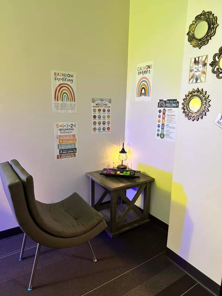 TruettWilsonMS's tweet photo. Want to know how we are supporting students who may be having a challenging day? Welcome to the Zen Zone here in the Wilson CAP Center! Our amazing counselors have created great spaces to support our students in every way! 💜 #wmstothemax #twwildcats #WMSZenZone https://t.co/6DZfjkG19F