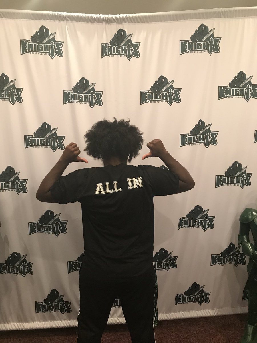 GreenKnightsFB's tweet image. Our phase three MVP was Germane Pryor - he brought his best everyday and made great improvements to his game and pushed others to elevate their game #phasethree #mvp #workhard #getbetter #GreenKnightsALLin