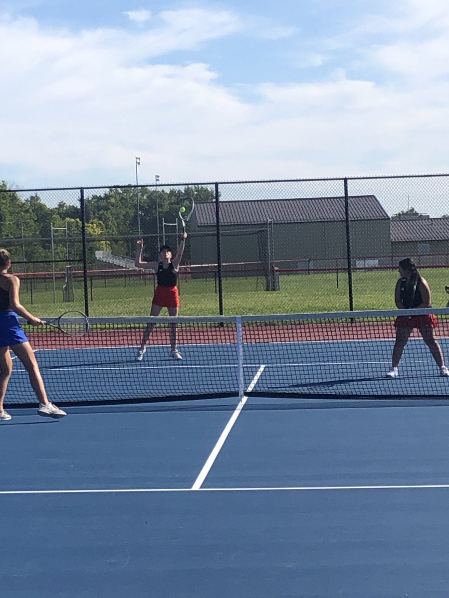 DeekenMr's tweet photo. 1-4 loss to Northwestern. JA is back in CBC action on Thursday against the Cougars of Kenton Ridge. @JAHSathboosters @AlderAthletics @TennisAlder https://t.co/qwwNUFt3mU