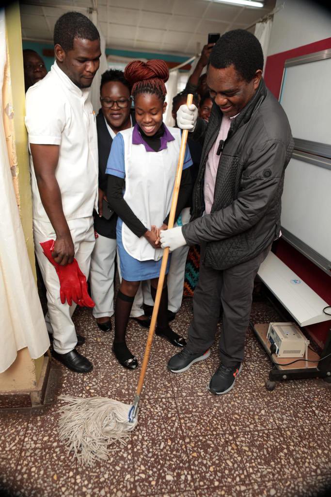 Toured Chipata Level 1 Hospital to see how #CDF is strengthening healthcare in the community. Pleased to witness progress in levels of equipment, infrastructure &amp; staff. Also took part in cleaning exercise to demonstrate importance of cleanliness &amp; hygiene in a health facility.