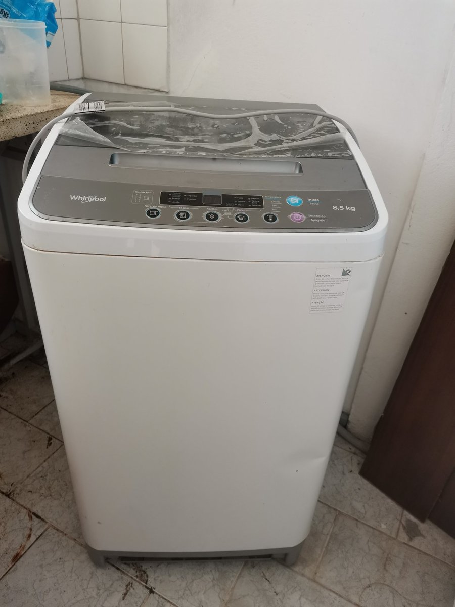 monigogo3's tweet photo. VENDO TOODO ME VOY A LA MIERDA ✈️
Vendo por viaje, aire, lavarropas, cocina, tele voy a ir subiendo 🙌por si a alguien le interese.
Favor rt para ayudarme a vender mis cositas 🥺 https://t.co/eEmK0ByXoD