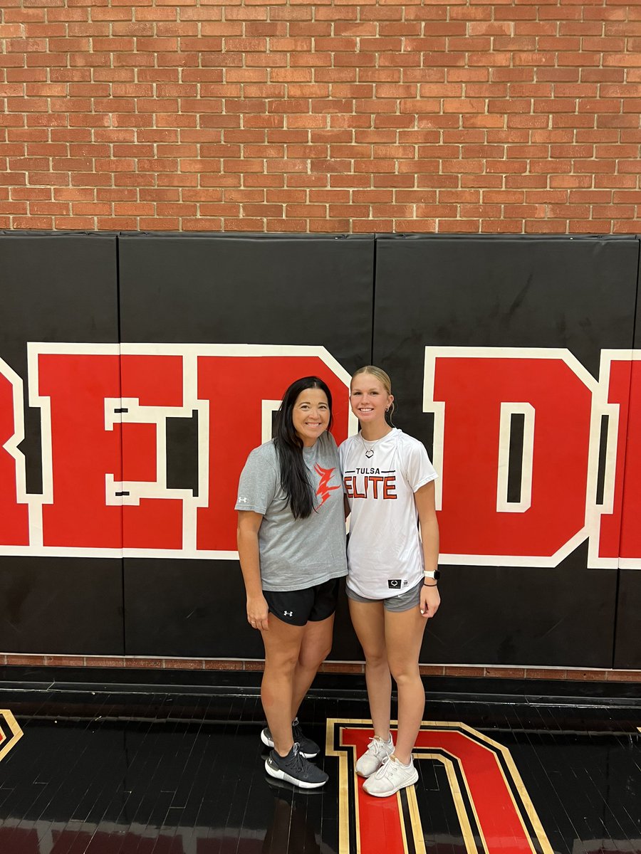 Beautiful morning in Iola, KS! Got to soend some time with Coach Peters and <a href="/RedDevilSB/">Allen Softball</a>. I had a great time exploring campus and meeting some of the girls. I’m excited to announce I have received my fourth offer to play softball at the collegiate level.
#goreddevils #2024