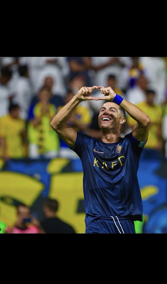 NOUF__11_'s tweet photo. #النصر_الشباب 

وانا اللي ماني بخير إلا معك .♥️💙💛✨ https://t.co/yMEgF5Lmpx