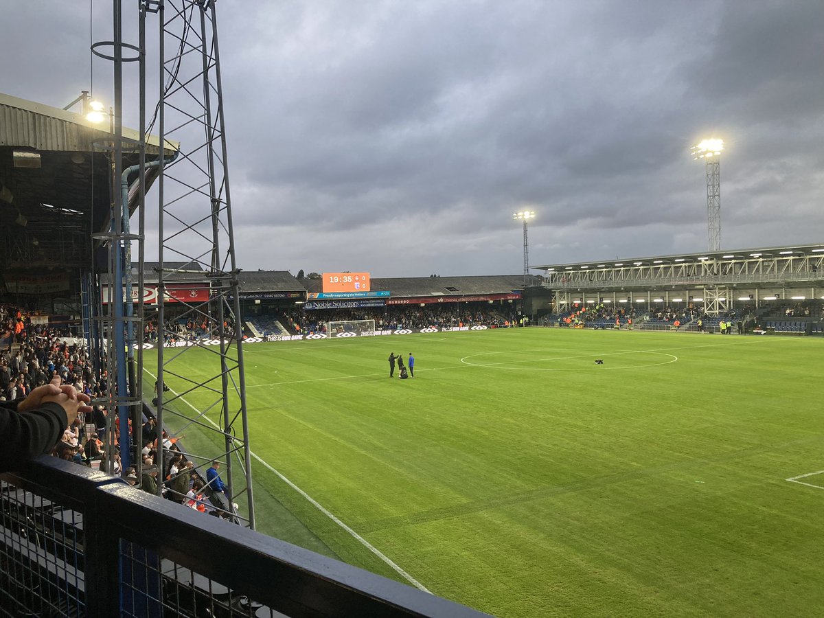 WillSherwood1's tweet photo. Home sweet home! #COYH 🎩🧡 #LUTGIL https://t.co/DqNANMQ5RW