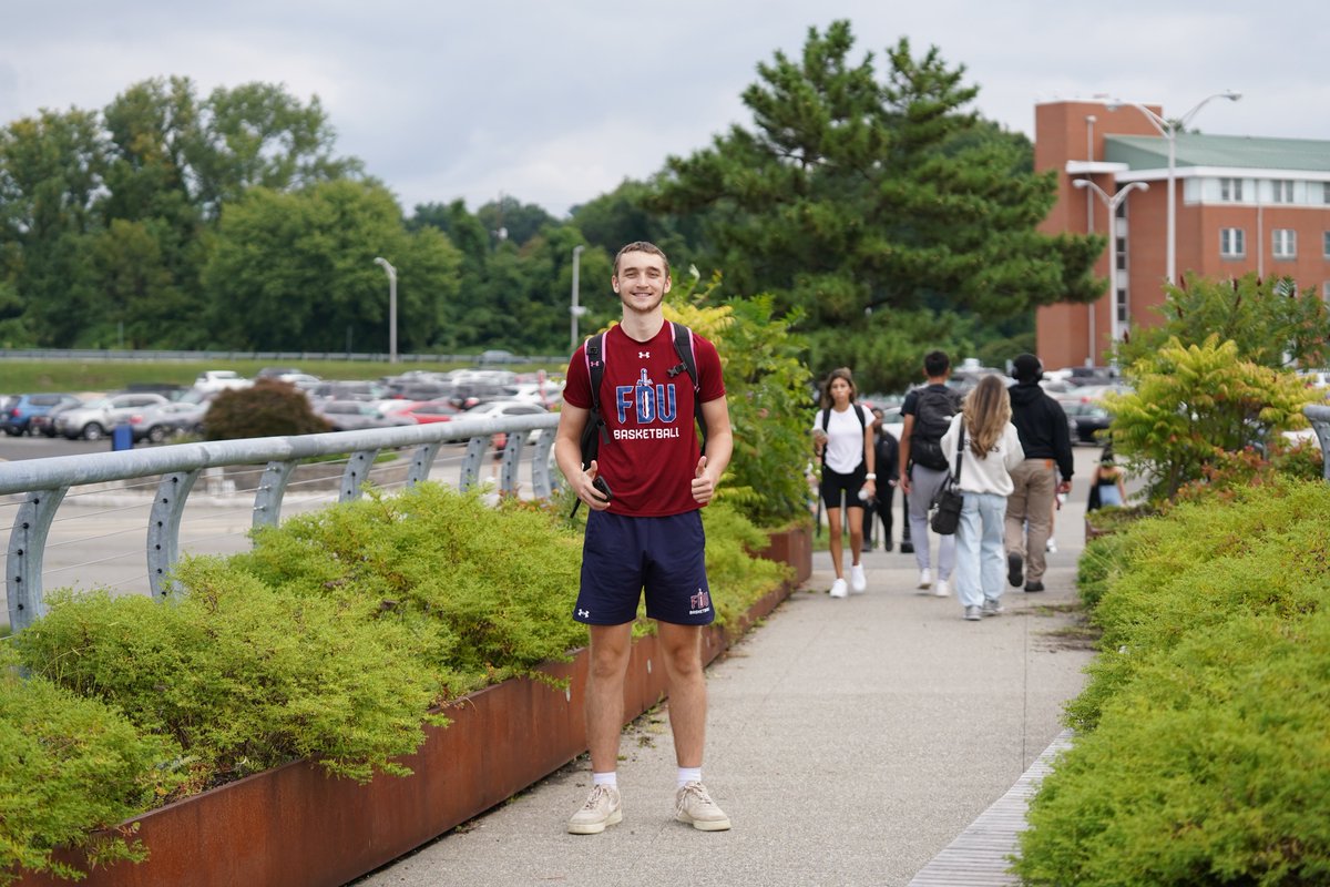 📚 | Time to hit the books.

#uKNIGHTED