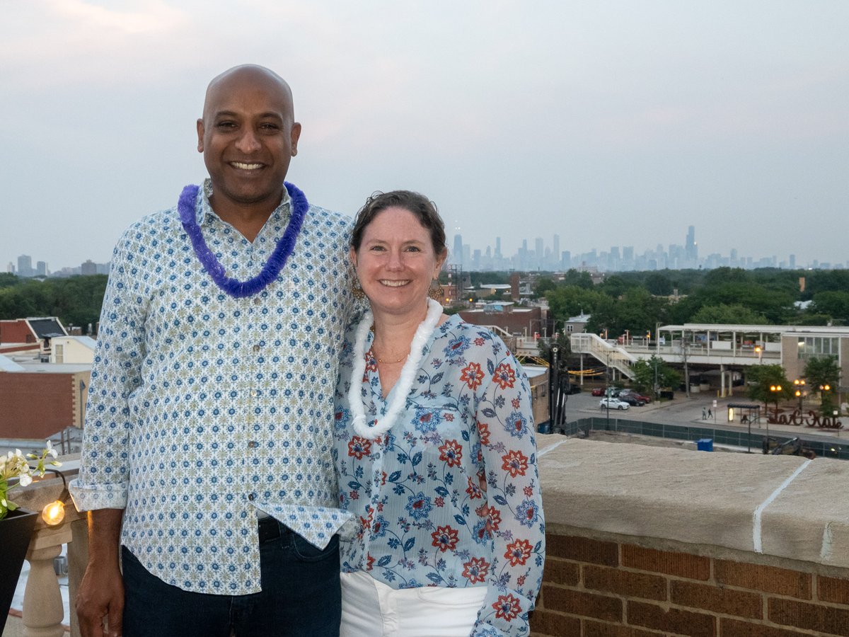 Dankhaus's tweet photo. It's not summer at the DANK Haus without a visit from Elvis! Thank you to everyone who joined us earlier this month at our annual Aloha Open Haus event! We hope to see you again at the Haus soon!
#elvis #openhaus #ilovesummer #chicago #german https://t.co/XDz6N45G28