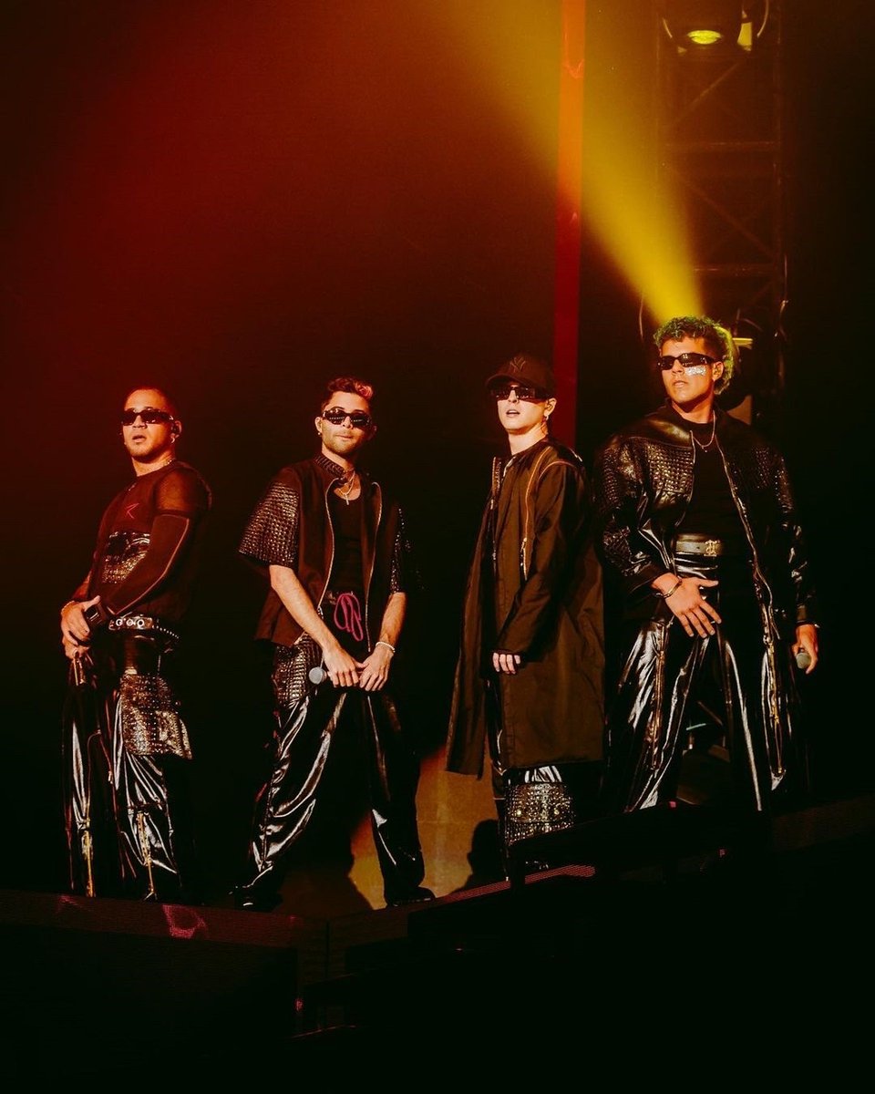 RadioDisneyLA's tweet photo. Llegó la #ÚltimaCita de @cncomusic. 

Disfruta el show en vivo desde el Auditorio Nacional este 6 de septiembre, solo por @starplusla. ✨

20:30 | 🇲🇽🇨🇷
21:30 | 🇨🇴🇵🇦
22:30 | 🇨🇱🇩🇴 
23.30 |🇦🇷

#CNCOStarPlusLive https://t.co/N1SZdteJEl